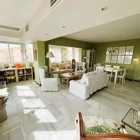 Center - 350m Apartment *