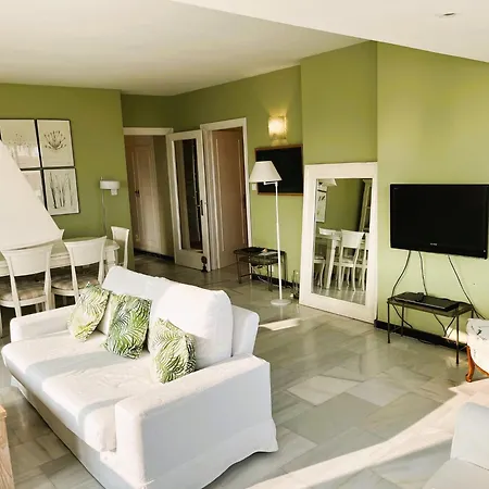 Apartment Center - 350m Marbella