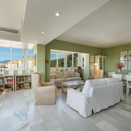 Center - 350m Apartamento